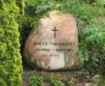 Niels Madsen's familiegravsted.jpg